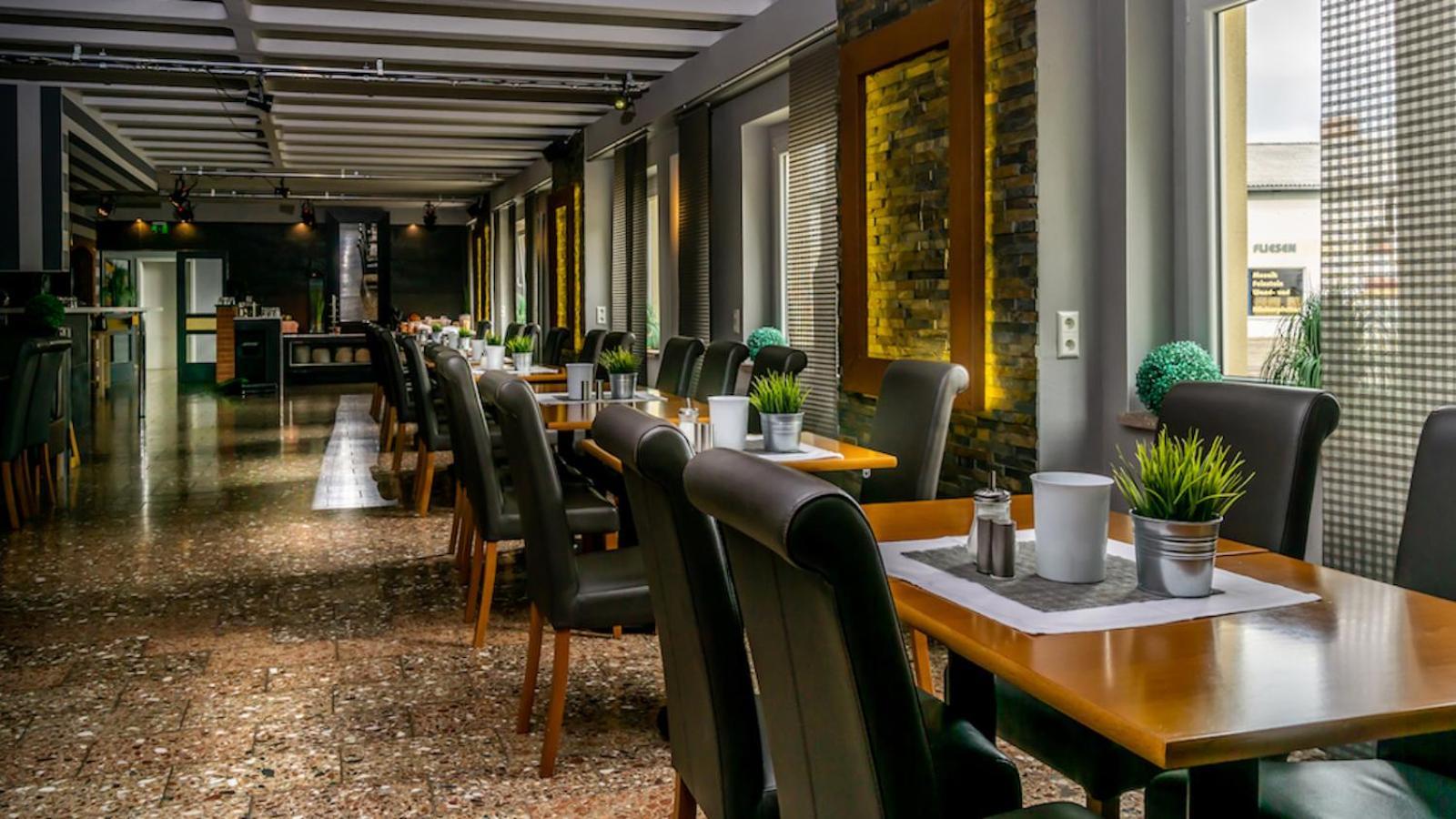 Sl'Otel Budget Bernburg Zewnętrze zdjęcie