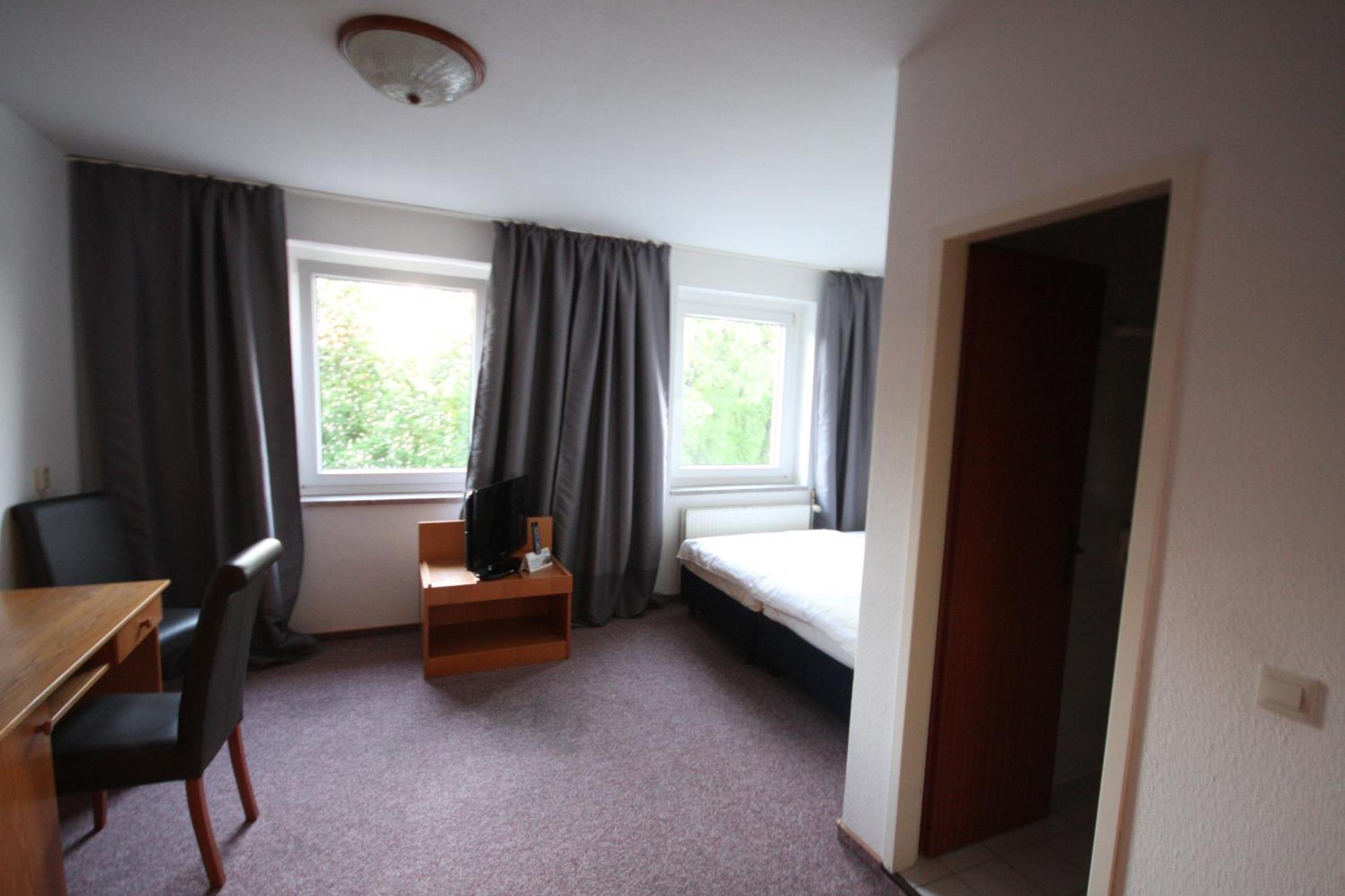 Sl'Otel Budget Bernburg Pokój zdjęcie